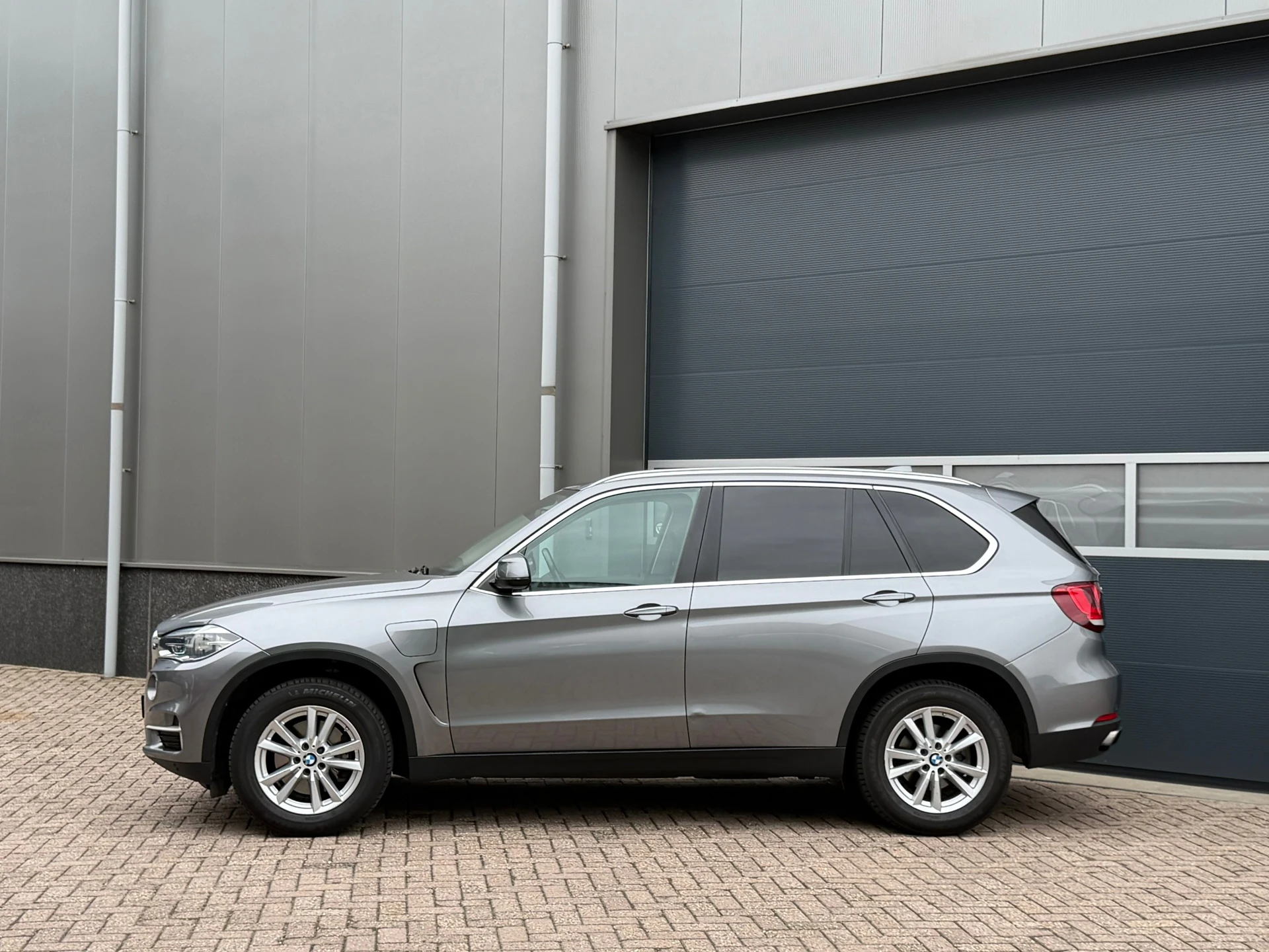 BMW X5 2015 - XDrive40e iPerformance High Executive bj.2015 Pano|Navi|Nap. afbeelding 2