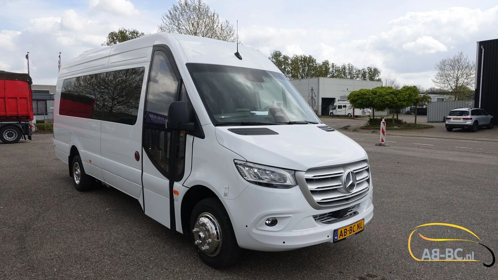 Mercedes-Benz Sprinter 2026 - Aveuro 519 CDI 21 seats EURO 6 obrázek 1