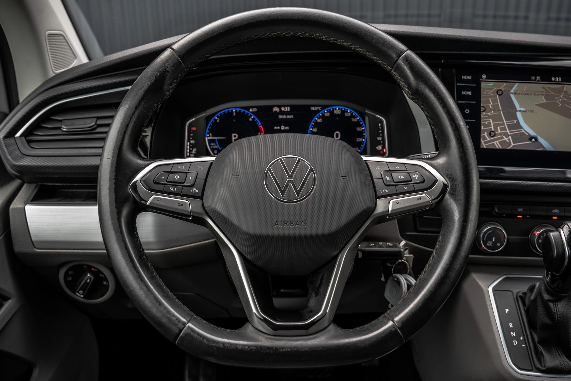 Volkswagen Transporter 2021 - T6.1 Bulli 2.0 TDI L1H1 | Virtual cockpit | Automaat | 150 PK | 3-Zits | 1e Eigenaar | LED | Camera | Carplay | PDC | Zijschuifdeur R+L | Trekhaak obrázek 15