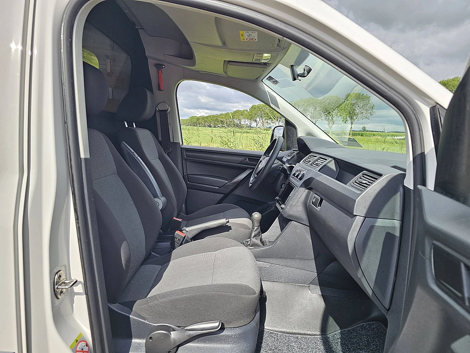 Volkswagen Caddy 2019 - 2.0 изображение 7
