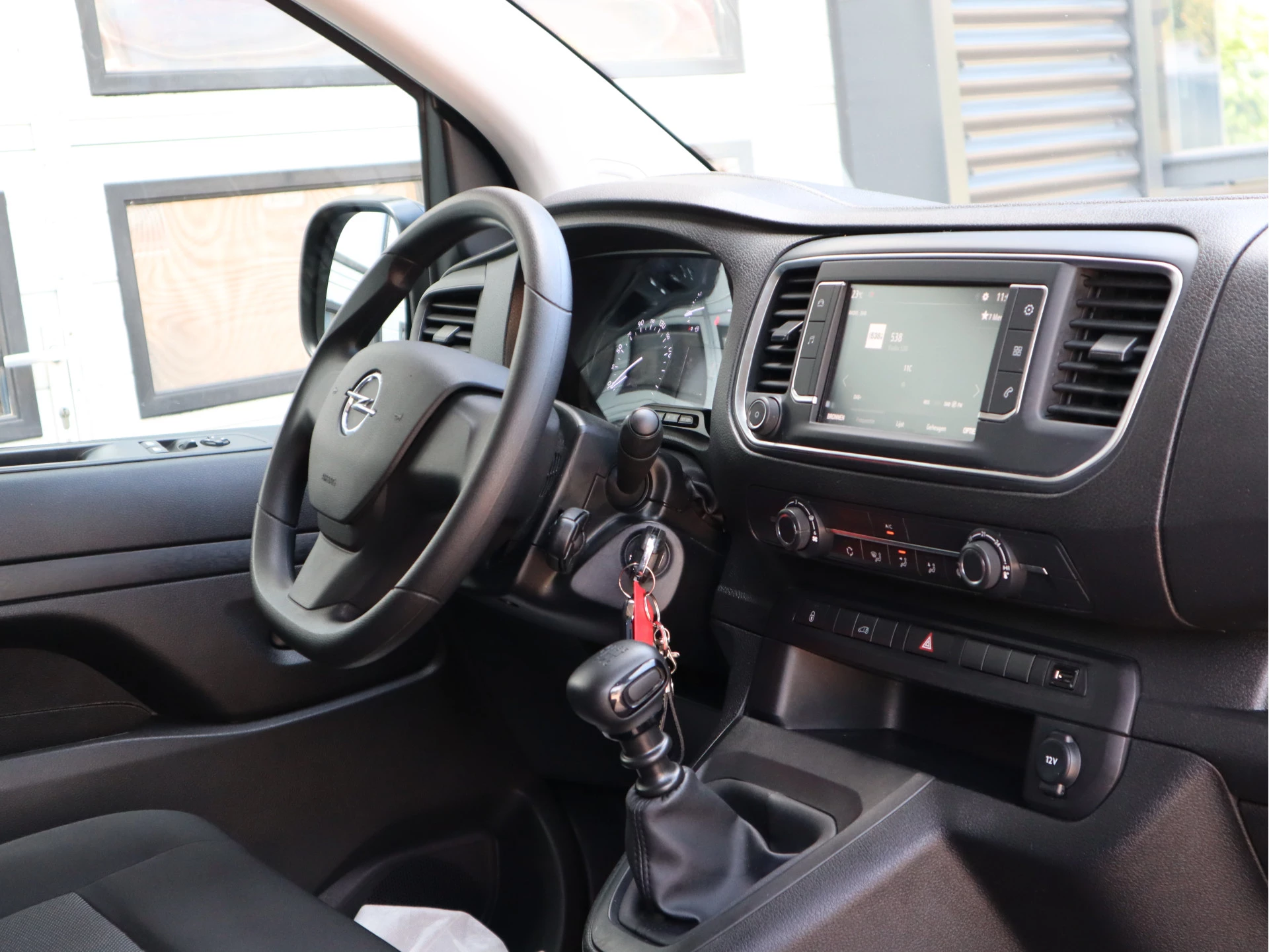 Opel Vivaro 2023 - 1.5 BlueHDi 102pk Euro 6 - Extra Lang L3 - Trekhaak - Camera image 8