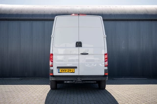 MAN TGE 2021 - 2.0 TDI 140PK | L3H3 | Camera | Carplay | Cruise | Airco | Trekgewicht 3.0T bild 8