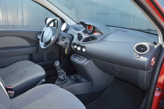 Renault Twingo 2011 - 1.2-16V Collection Airco 75PK image 5