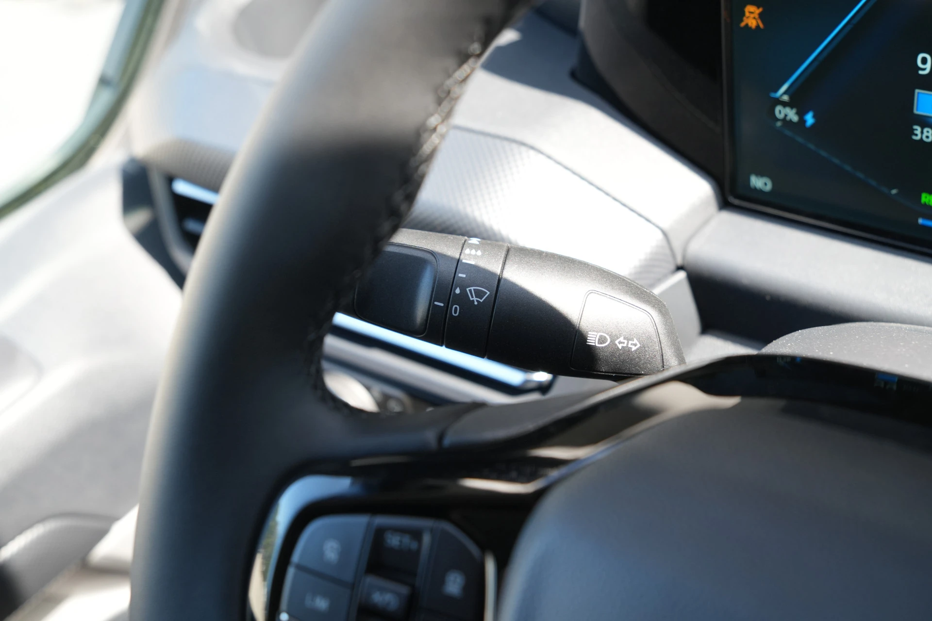 Ford E-Transit Custom 2026 - 340 L2H1 Limited 71 kWh 218pk - AGR Bestuurdersstoel - 2x Schuifdeur - LED - 360 Camera - B&O - ACC - Navi - Stoel/Stuurverwarming - Rijklaar immagine 23