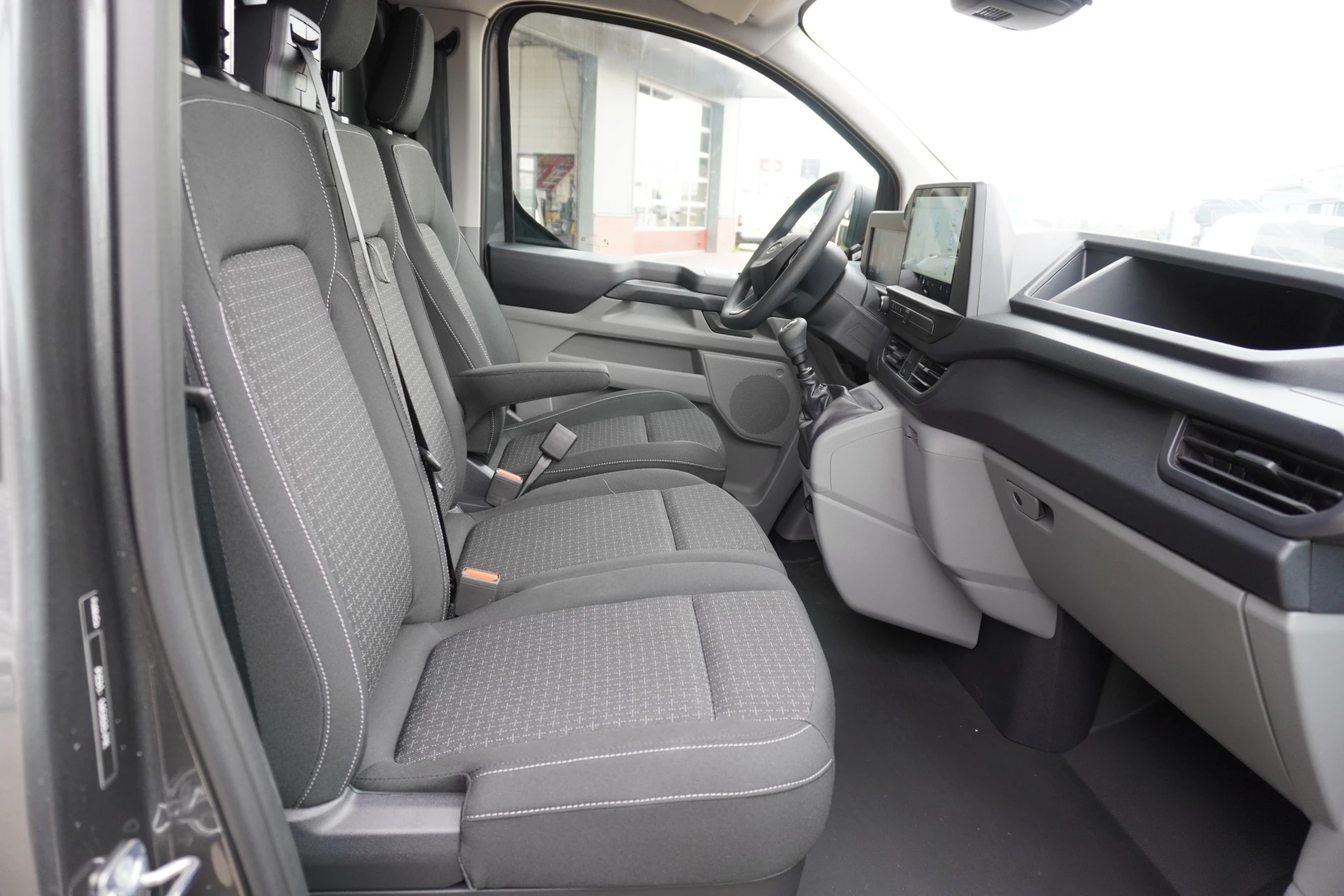 Ford Transit Custom 2024 - 320L 2.0 TDCI 136PK L2H1 Trend Achterklep Schuifdeur L / R obrázek 14