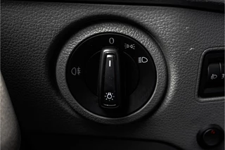 Volkswagen Crafter 2022 - **35 2.0 TDI 177PK | Bakwagen met laadklep | Airco | Adapt.cruise | 3-Zits** bild 22