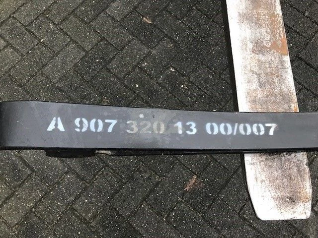 Mercedes-Benz 2021 - A 9073201300 LEAF SPRING REAR AXLE SPRINTER TOURER (2018-2022) MORE PIECES IN STOCK imagen 5