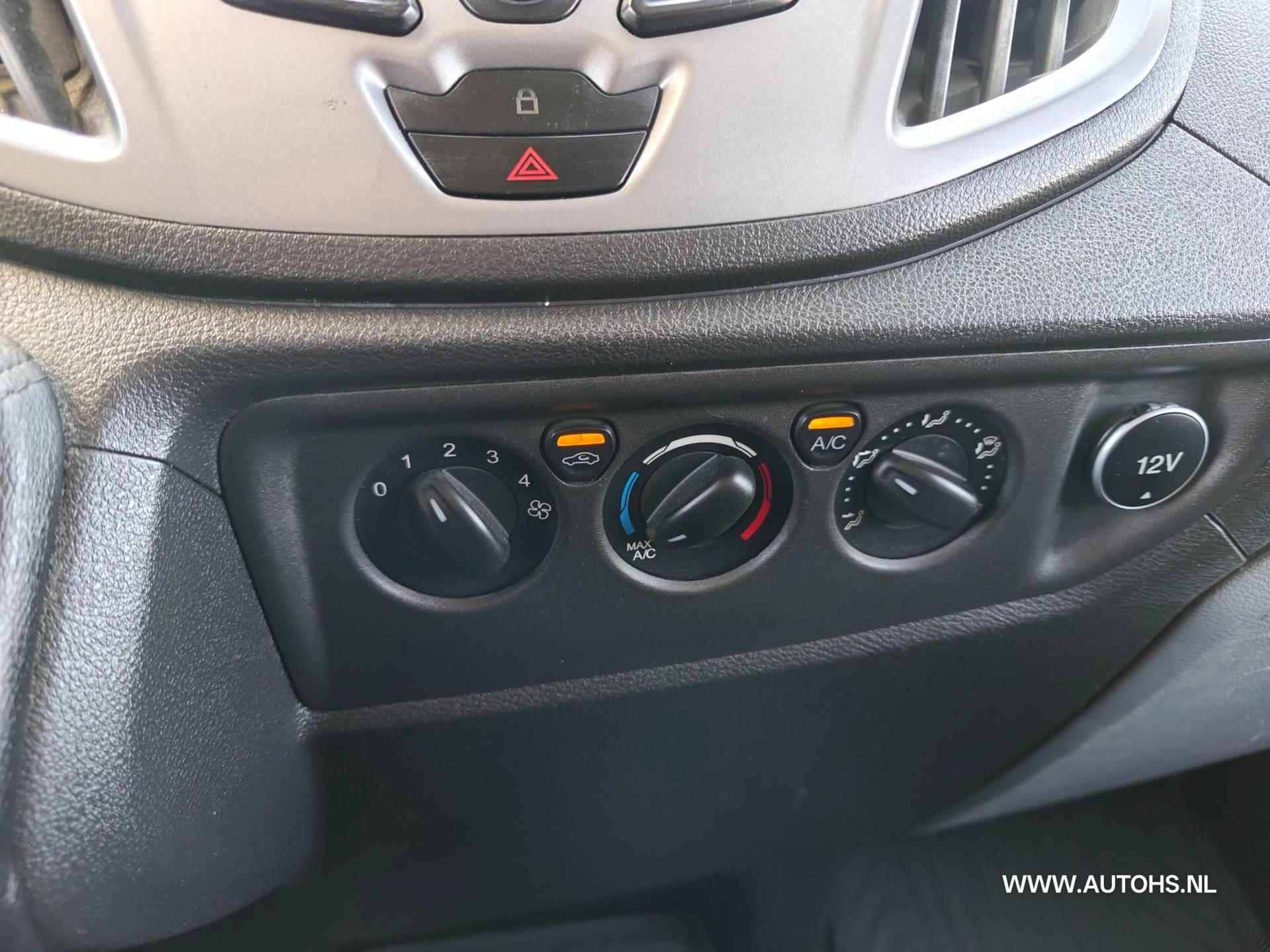 Ford Transit 2019 - 350 2.0 TDCI L2H2 Trend , 1e Eig , Ex overheid , Euro 6 , Airco, Camera , cruise , in pracht staat. obrázek 10