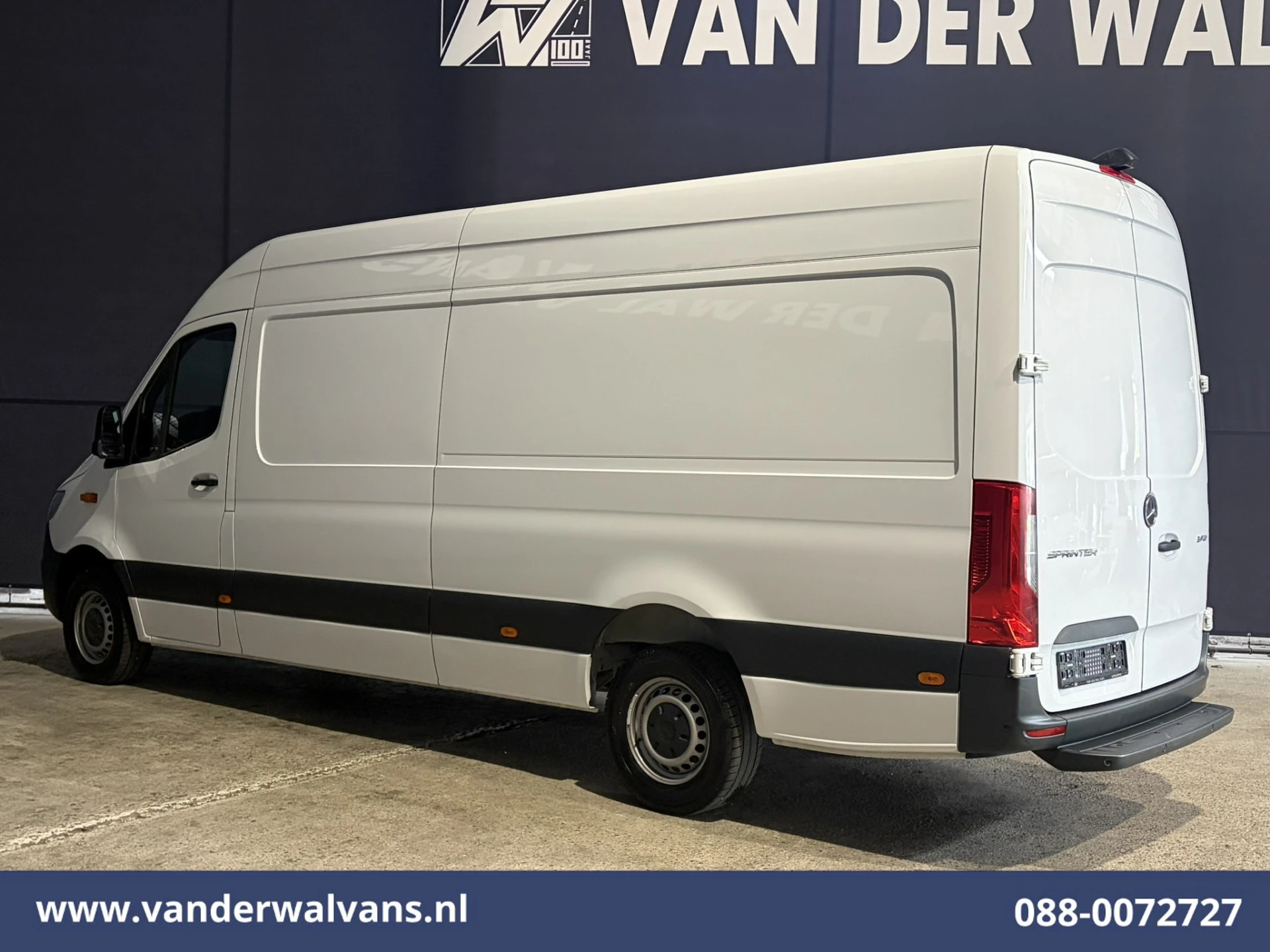 Mercedes-Benz Sprinter 2023 - 317 CDI 170pk L3H2 Euro6 Airco | 360 Graden Camera | Navigatie | Apple Carplay | Chauffeursstoel obrázek 13
