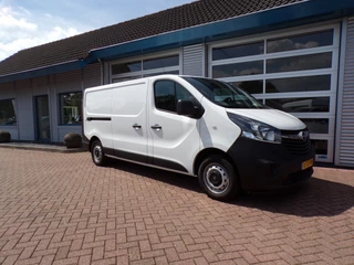 Opel Vivaro 2018 - 1.6 CDTI L2H1 Dubele schuifdeur/Airco/Navi image 2