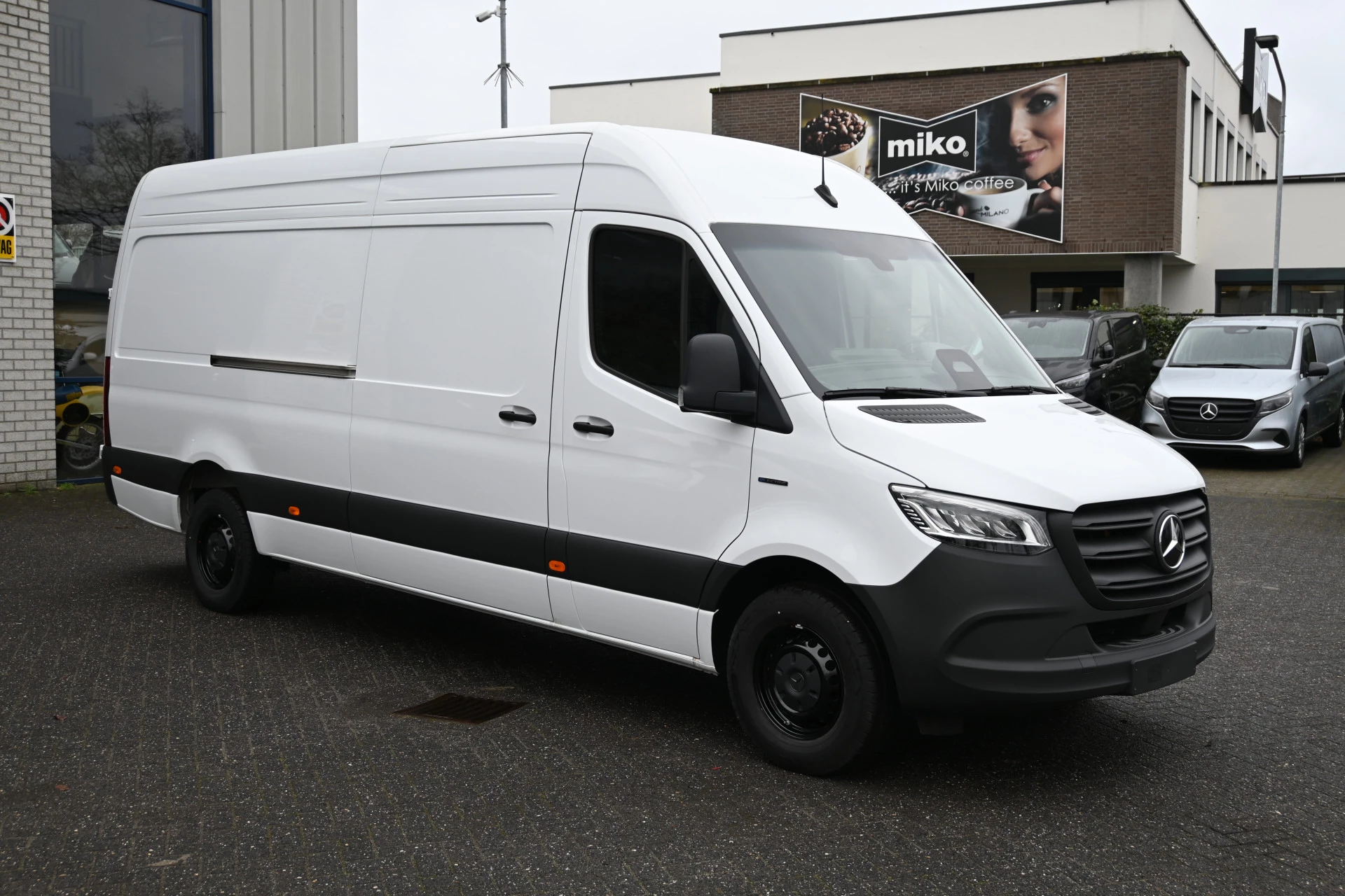 Mercedes-Benz eSprinter 2026 - 320 RWD L3H2 Pro 81kWh zdjęcie 3
