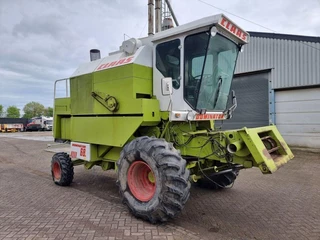 CLAAS Dominator 68s 1990 - N/A immagine 3