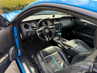 Ford Mustang 2012 - USA 5.0 V8 GT Aut /panoramdak/20 inch /apk afbeelding 8