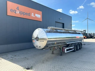 Magyar 2015 - FOOD / LEBENSMITTEL / LEVENSMIDDELEN / 31.000L / 3-COMP / DISCBRAKES / EMPTY WEIGHT: 7.160KG à venda