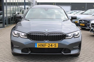 BMW 3 Series 2021 - Touring 330e xDrive High Executive PANORAMADAK LEDER H&K HEAD-UP LASER zdjecie 11