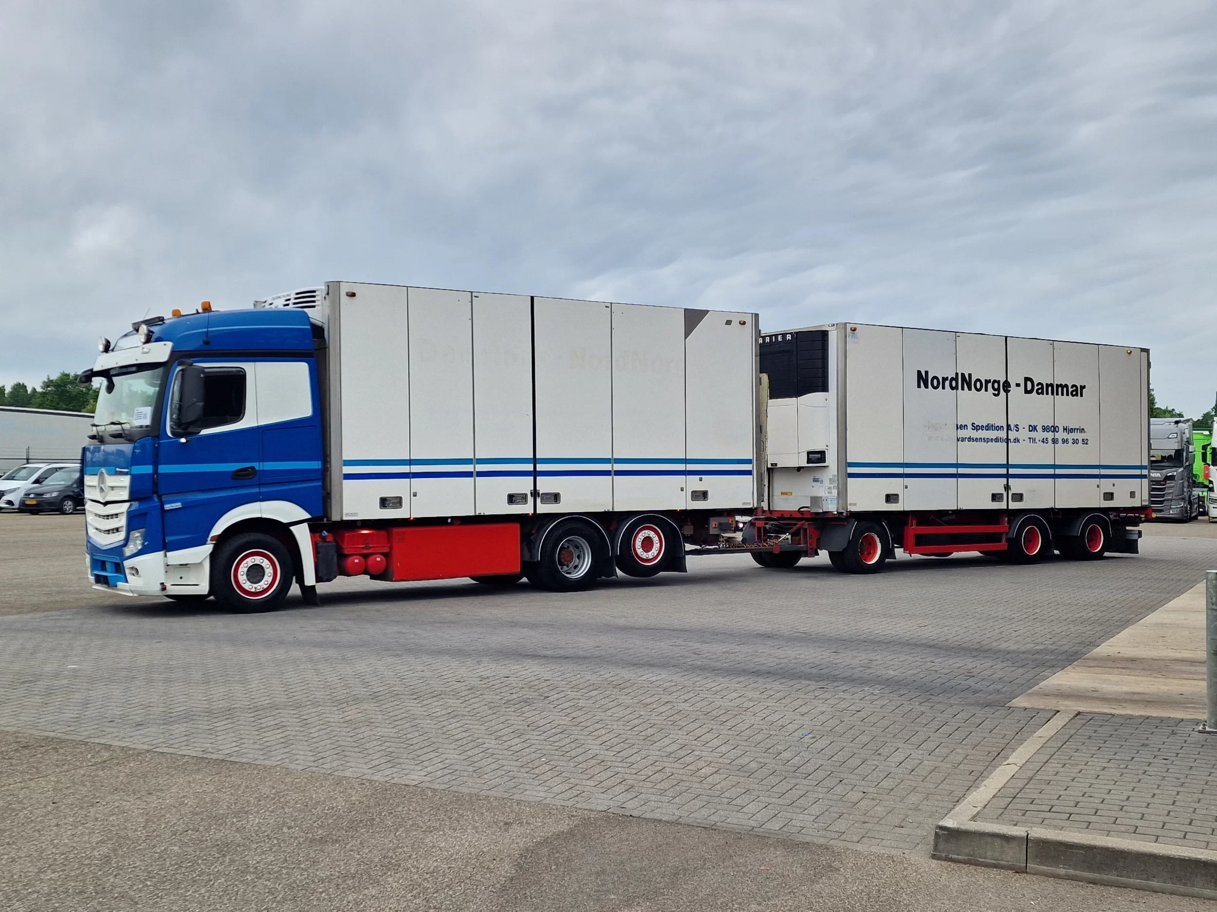 Mercedes-Benz Actros 2019 - 2553 6x2 - Thermoking frigo - Loadlift + Narko trailer 3 axle изображение 5