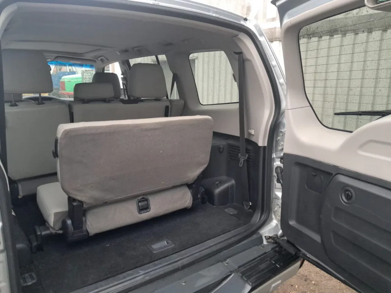 Mitsubishi Pajero 2008 - GLS 3.5 - V6 , 4x4 , 7 Pers., Full Option obrázek 14