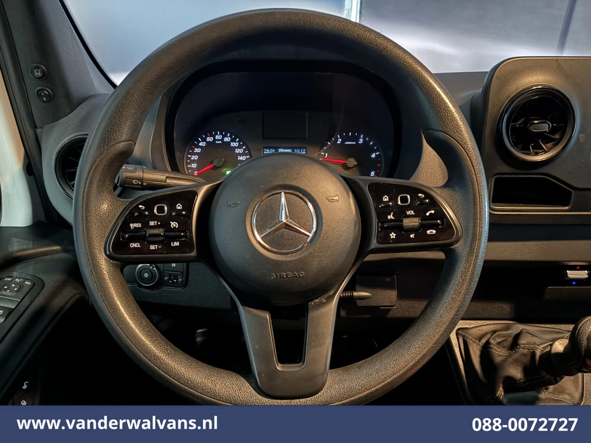 Mercedes-Benz Sprinter 2023 - 317 CDI 170pk 3500kg Trekhaak L2H2 Euro6 Airco | Camera | Apple Carplay | Cruisecontrol zdjęcie 4