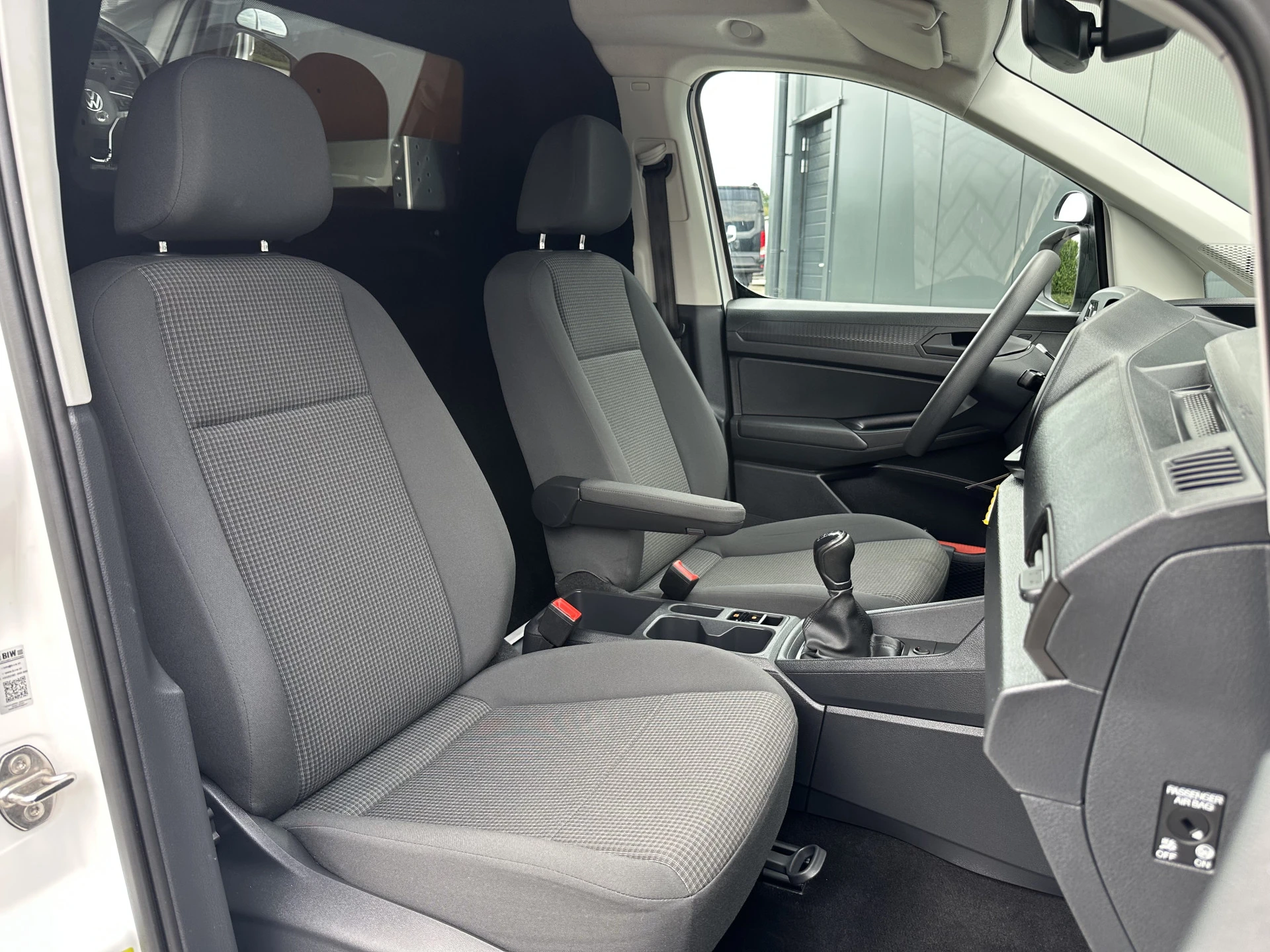 Volkswagen Caddy 2022 - Cargo 2.0 TDI 123 PK 4-MOTION / L1H1 / 4x4 / 1e EIG. / TREKHAAK / INRICHTING / CAMERA / CRUISE / AIRCO / CARPLAY afbeelding 6