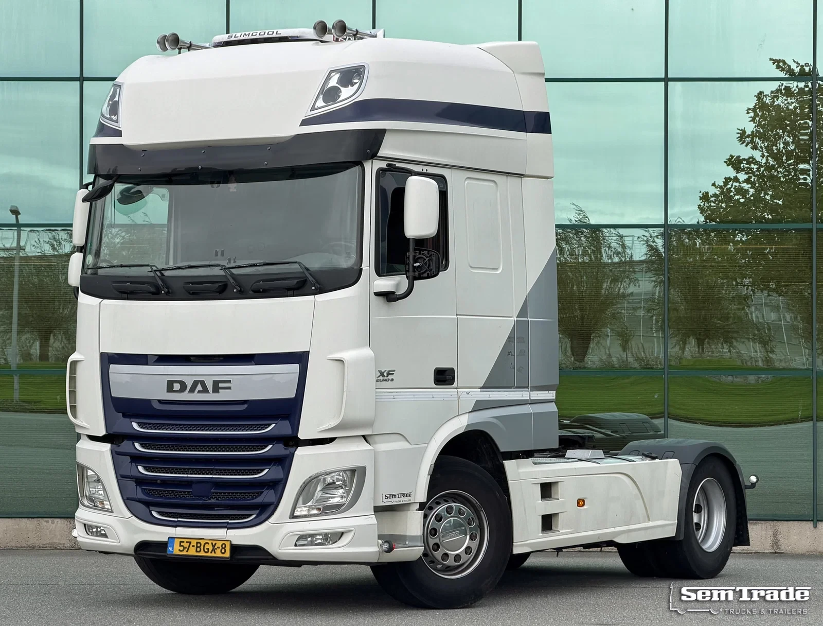 DAF XF 2016 - 440 FT SSC FULL SPOILER 2x TANKS PARK AIRCO SMART TACHO GENv2 HOLLAND-TRUCK image 1