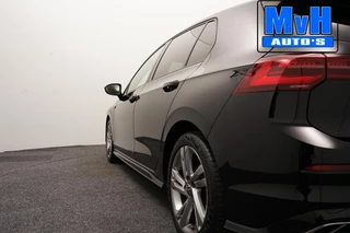 Volkswagen Golf 2020 - 1.5 eTSI R-Line|SPORTSTOEL|LUXE|LED| image 34