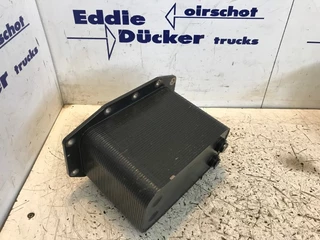 DAF N/A - 1932500-2128871-2254002 OLIEKOELER MOTOR (ALS NIEUW) image 2