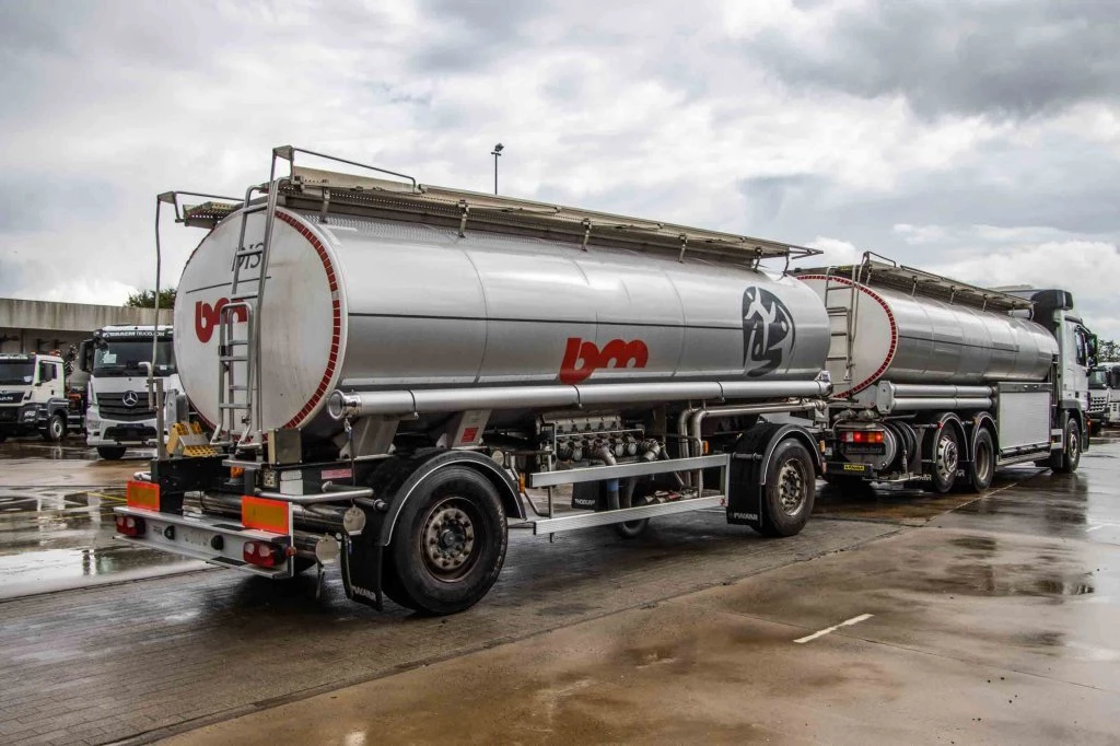 Mercedes-Benz Actros 2012 - 2544-MP3+MAGYAR-INOX-18.200L+6COMP afbeelding 3
