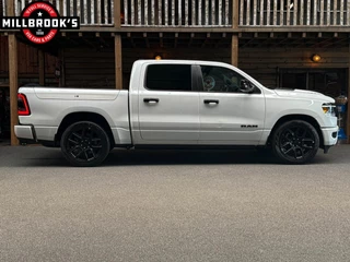 Dodge Ram 1500 2024 - 5.7 V8 Laramie Night, bild 9