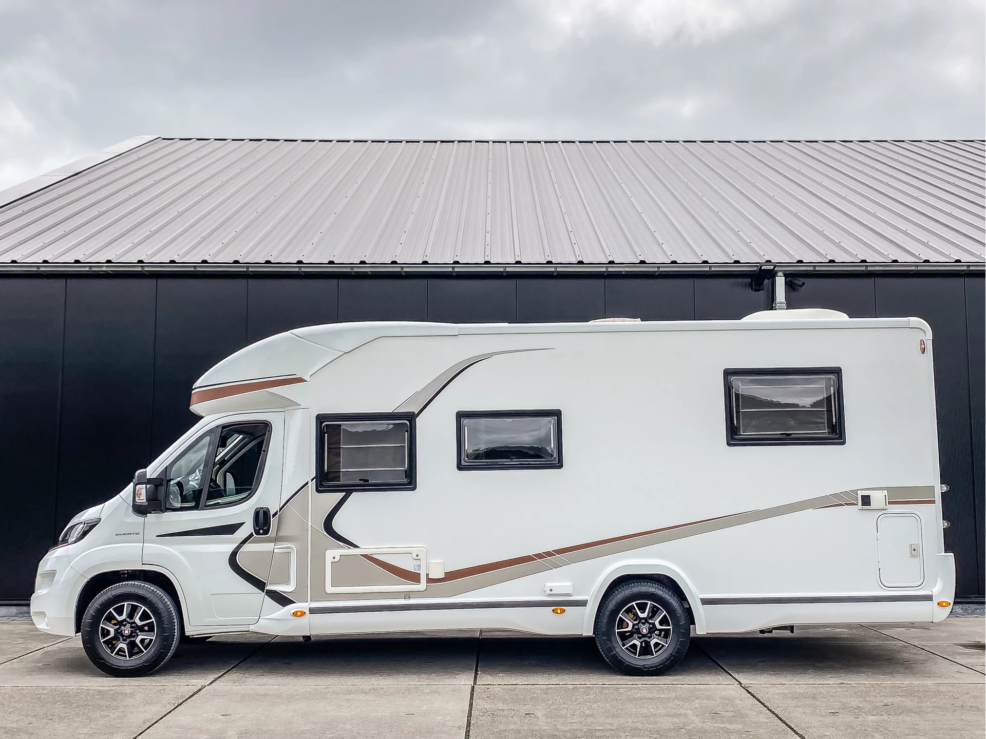 Challenger 398 XLB 2017 - 150PK Automaat afbeelding 28