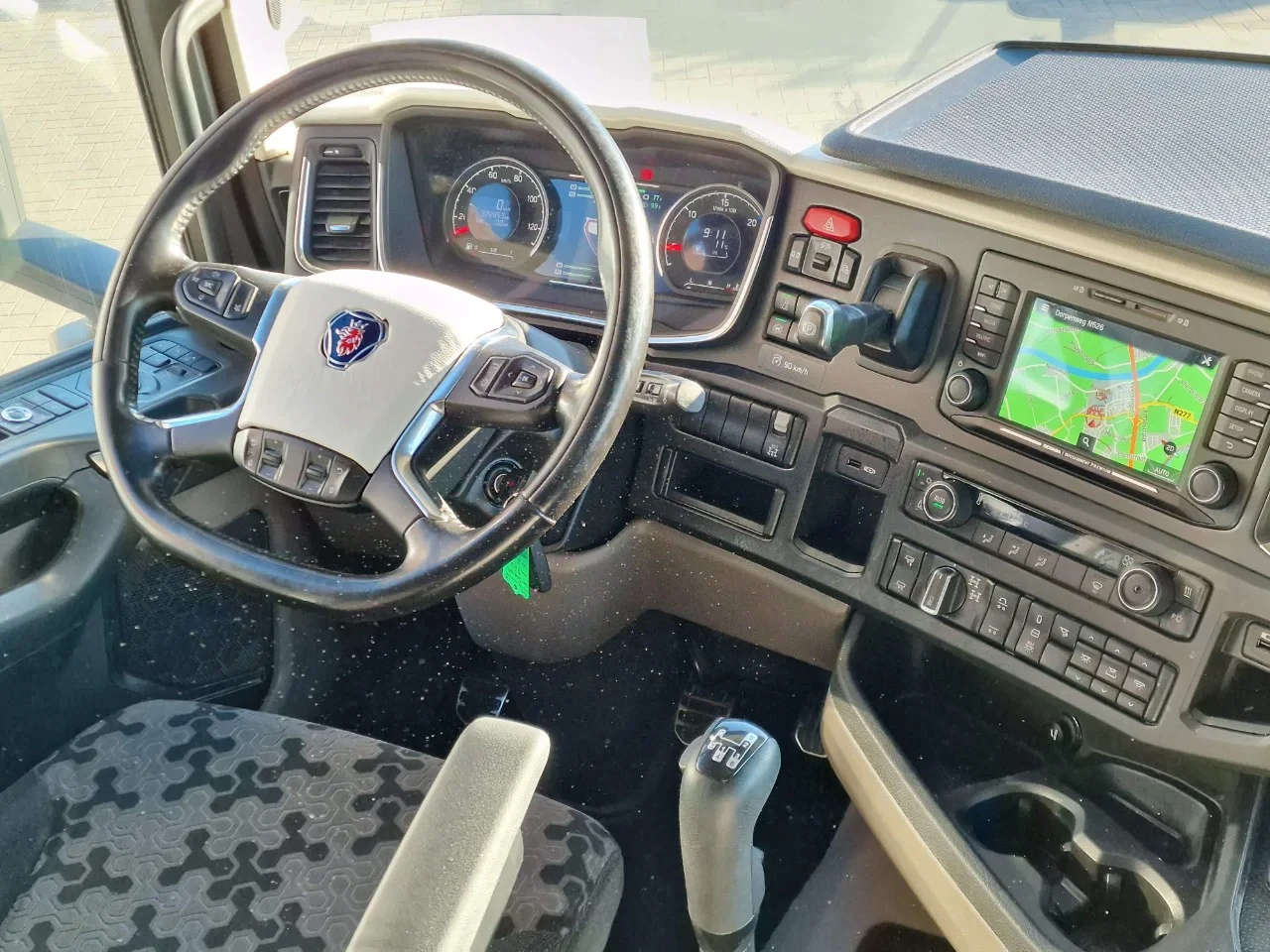 Scania R 2020 - R650 V8 NGS Highline 6x4 - Manual gearbox with retarder - Full air - 2x tank afbeelding 10