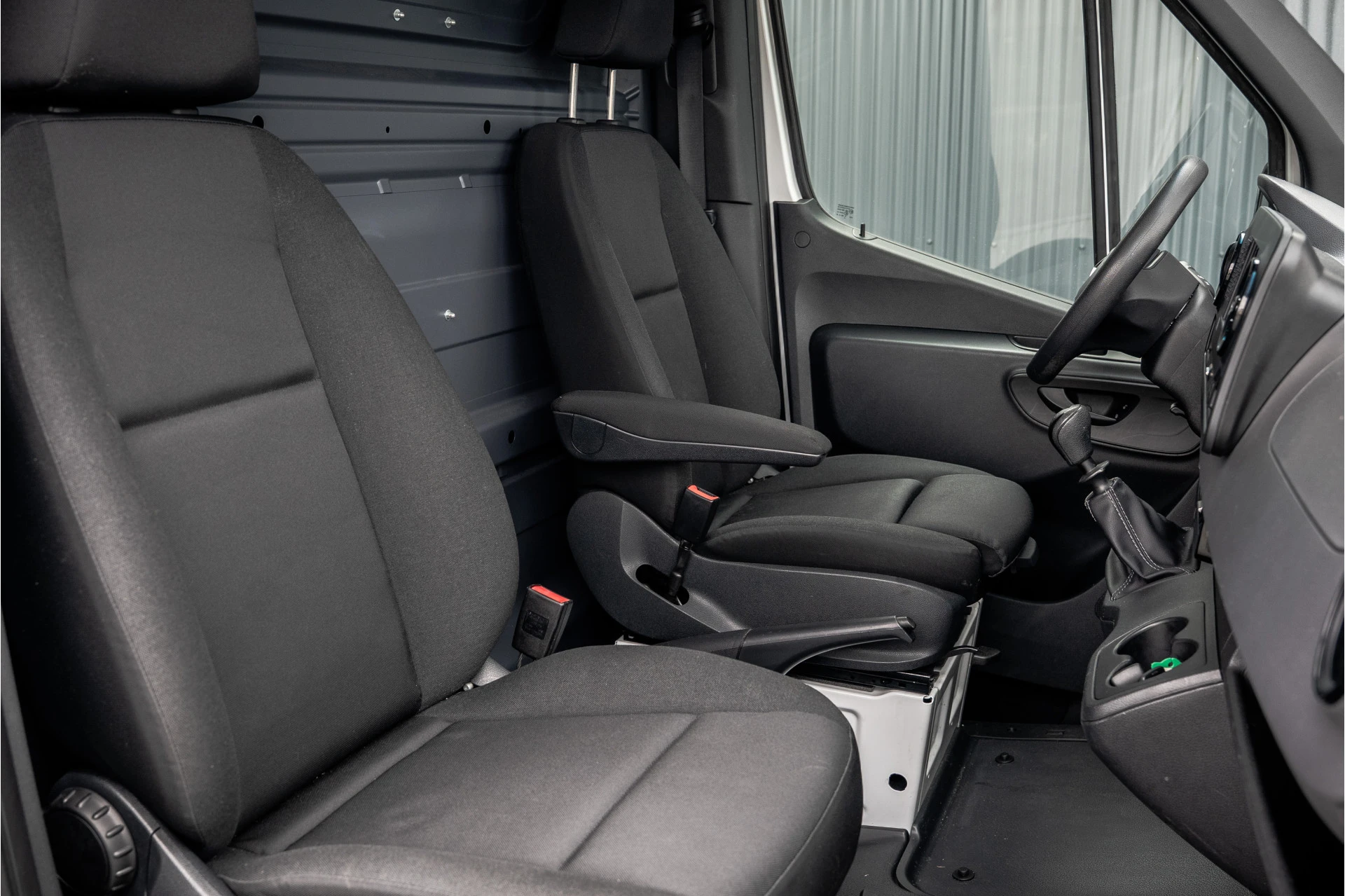 Mercedes-Benz Sprinter 2019 - 311 CDI RWD L2H2 | | Volledig Ingericht | Mbux | Camera | Climatronic afbeelding 14