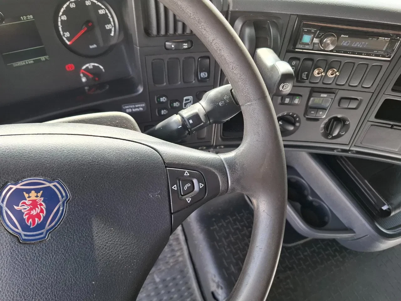 Scania R620-V8 2011 - / 6X4 / RETARDER / HYDRAULICS / SMART TACHO / LEATHER / AUTOMATIC / EURO-5 / 2011 Bild 20