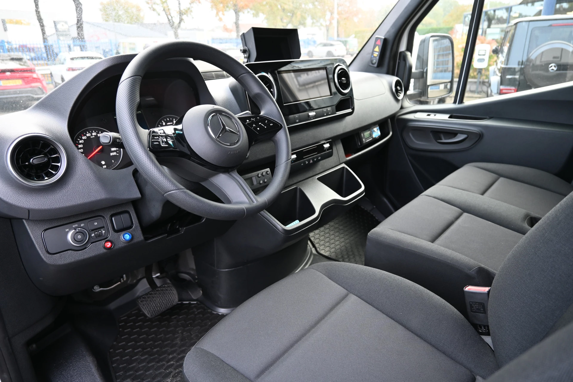 Mercedes-Benz Sprinter 2024 - 517 CDI Pro Koel-vries Bakwagen image 5