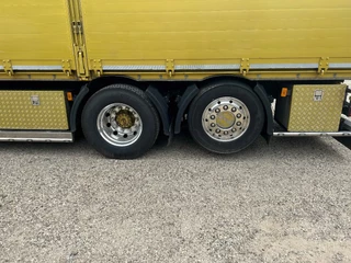 Volvo FH 2013 - 520 multitransporter kipper / tipper full options image 22