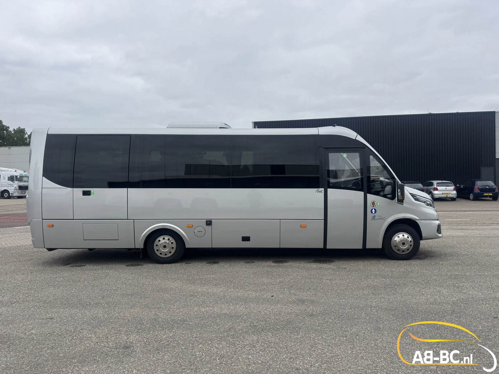 Iveco Rosero First Touring Electra, range 336 km, 24 Seats 2026 obrázek 5