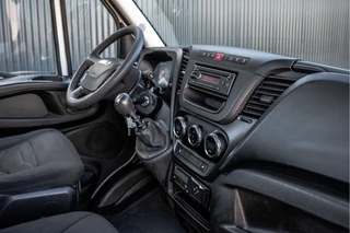 Iveco Daily 2015 - 50C15 3.0L | Open Laadbak | Kraan | Euro 6 | 1ste Eigenaar| 146 PK | 3-Zits image 2