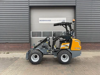 Giant G2300 X-TRA HD minishovel NIEUW €475 LEASE 2026 изображение 3 миниатюра