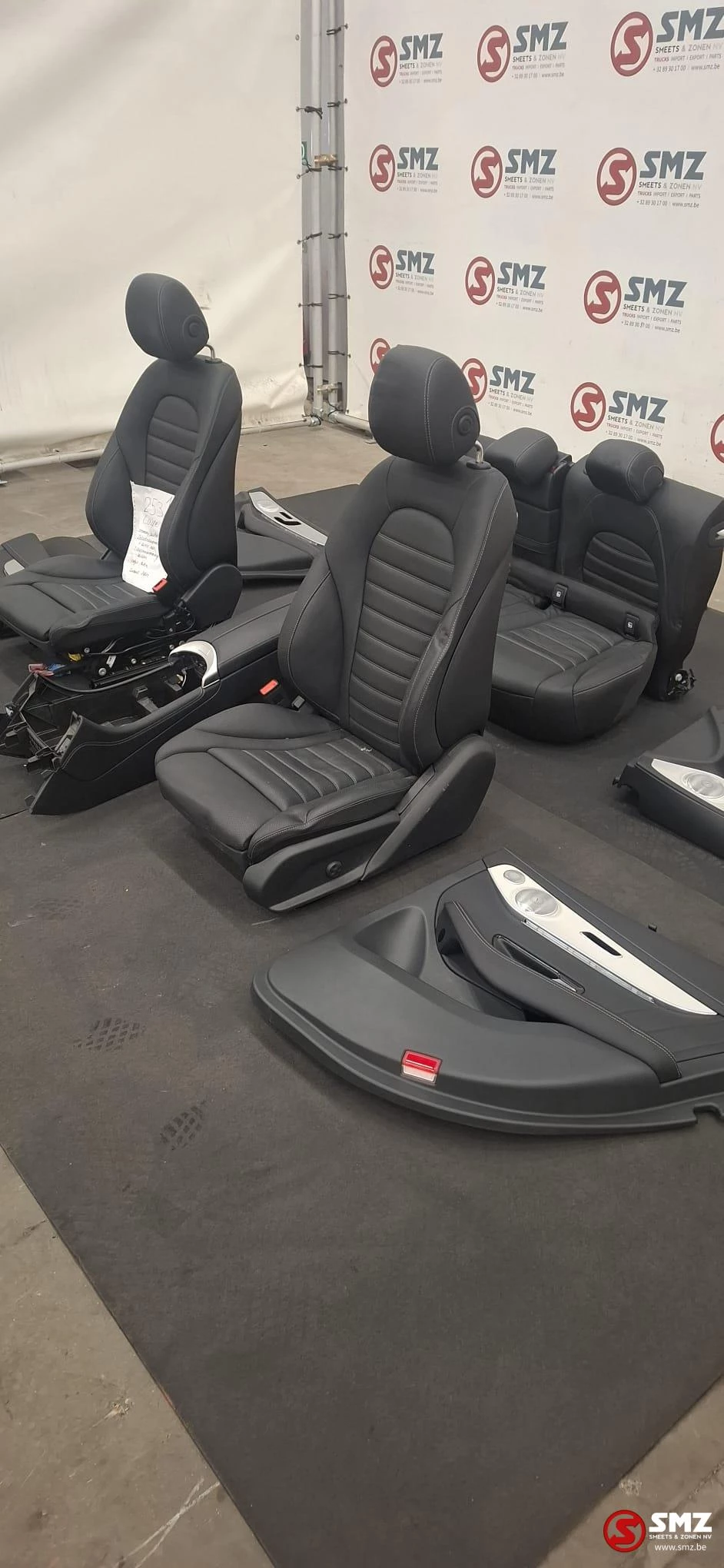 Mercedes-Benz 2018 - Occ interieur met zetels C253 Mercedes GLC image 1