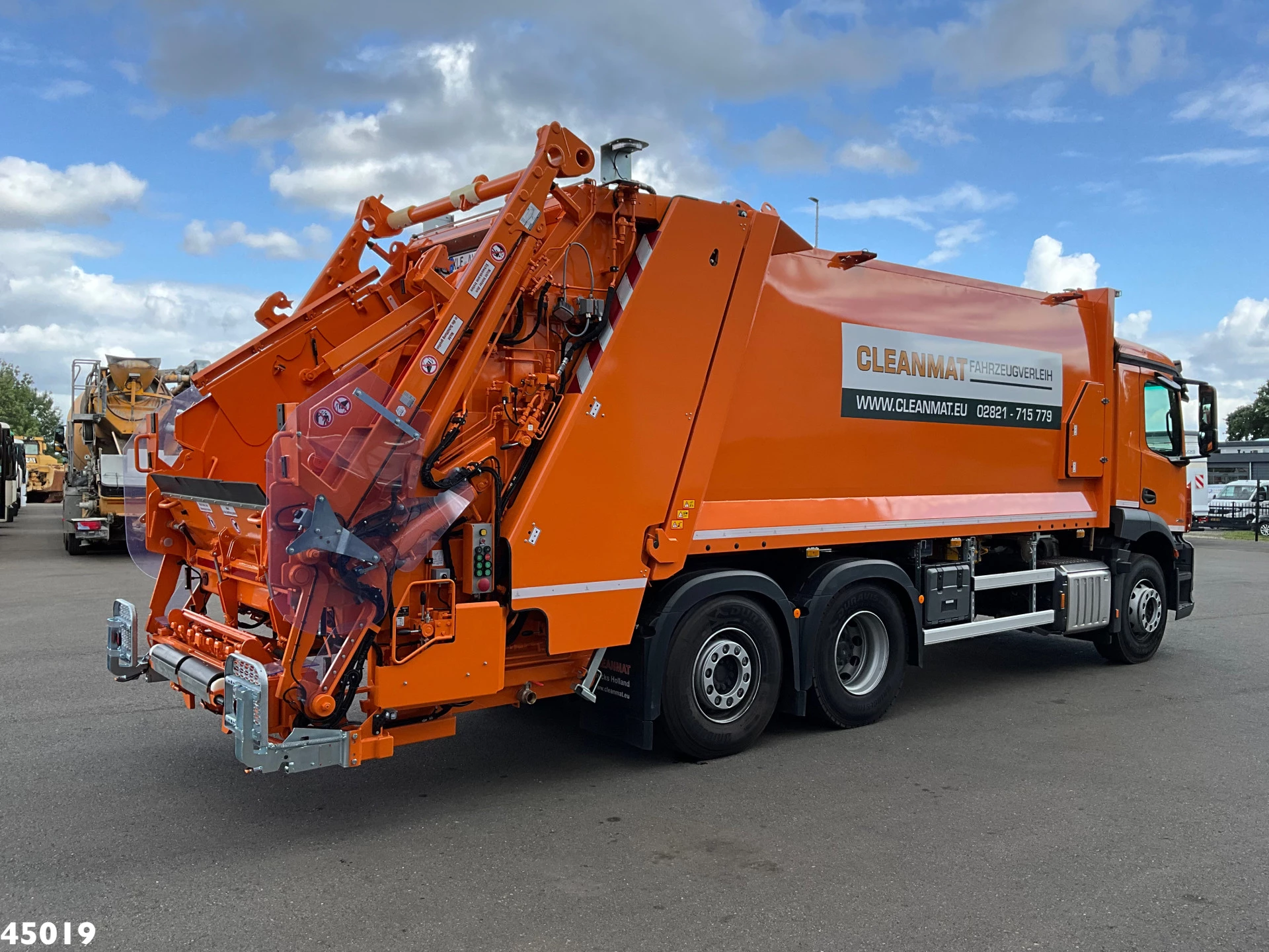 Mercedes-Benz Actros 2025 - 2533 Euro 6 Zoeller 23,5m³ + Welvaarts weighing system obrázek 7