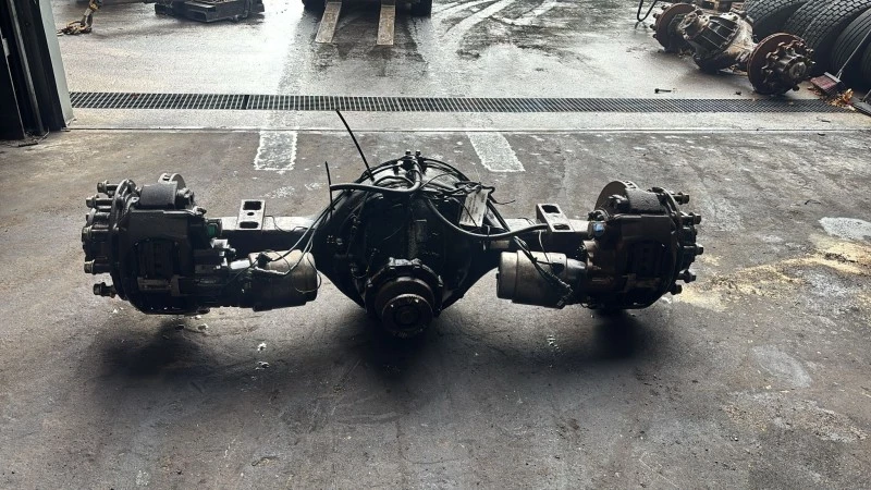 Iveco 2008 - 7187820 REAR AXLE COMPLETE 42556815 DIFFERENTIAL 6,43=7/45 obrázek 1