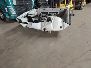 Renault T HIGH 520 2020 - / ENGINE RUNNING / ONLY:477573 KM / M-CHASSIS / AUTOMATIC / EURO-6 / 2020 obrazek 24