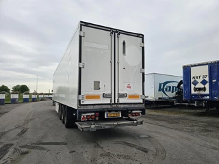 Krone SD | FRIGE TRAILER WITH CARRIER |  AND LOADING LIFT. APK/Tuv 07-03-2027 2008 - N/A zdjecie 3