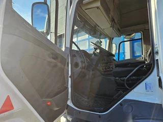 DAF 400 2016 - CF Space Cab 761.000 Km 8.000 kg vooras immagine 9