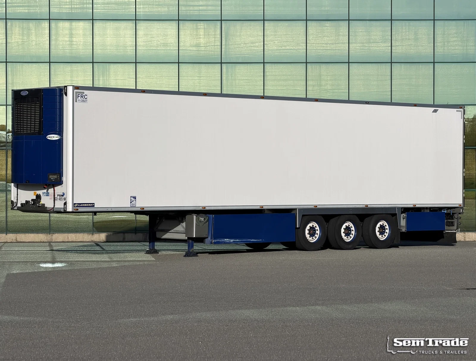 LAMBERET 2021 - LVFS-3-F CARRIER VECTOR 1550 ONLY 2150 ENGINE HOURS SAF AXLES DISC BRAKES FR-TRAILER image 1