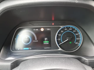 Nissan Leaf 2018 - Tekna 40 kWh soh 87%, camera. image 9