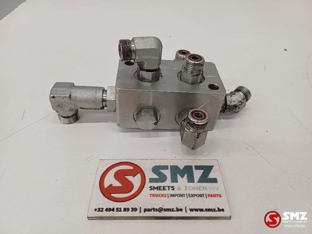 Caterpillar 2022 - Hydraulic block Caterpillar afbeelding 1