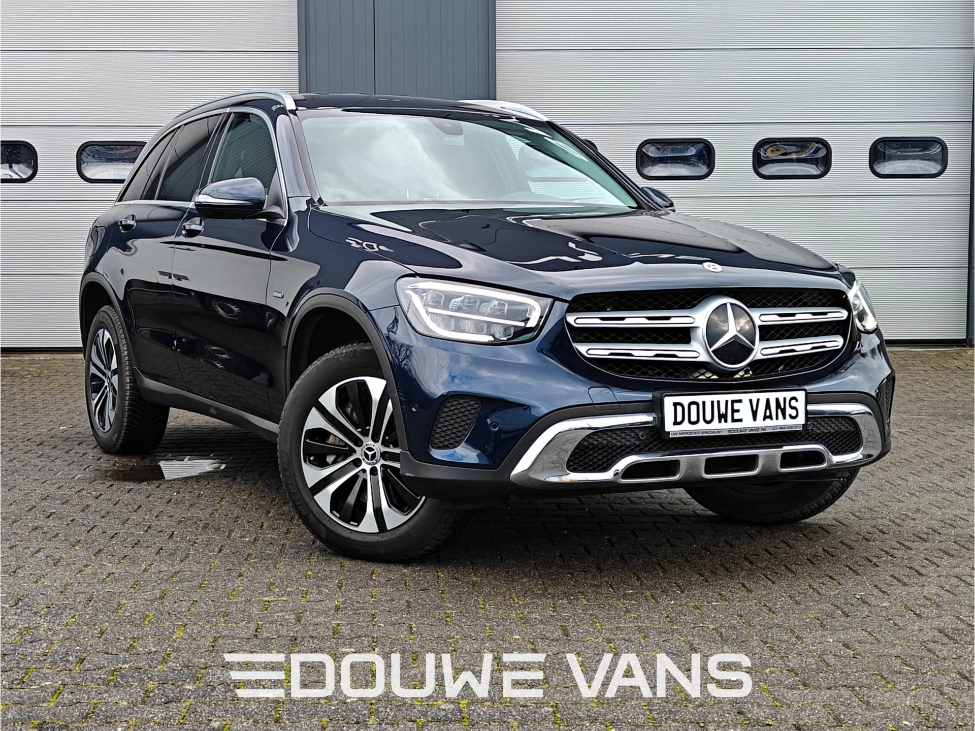 Mercedes-Benz GLC 2020 - 300e 4MATIC Leder Camera Navigatie Carplay afbeelding 1