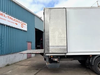 Renault 19 2014 - D D320 SLEEPERCAB 4x2 LAMBERET / THERMOKING (EURO 6 / RETARDER / AUTOMATIC GEARBOX / AIRCONDITIONING) obrazek 9