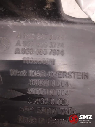 Mercedes-Benz N/A 2014 - Occ mistlamprooster rechts Mercedes Actros MP4 A96 image 3