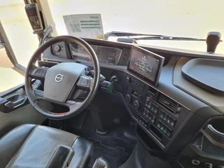 Volvo FH 2023 - 13.500 Globetrotter XL 6x2 - Retarder - Full air - Leather - Camera imagen 19